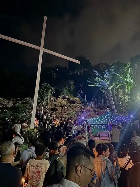 Ceremonia en honor a las víctimas del deslizamiento de La Gabriela.