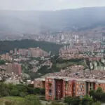 Viviendas que no alcanzan y techos que no protegen: el reto de vivir en Robledo