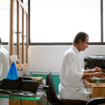 Estilista y abogado, de día y todo el tiempo